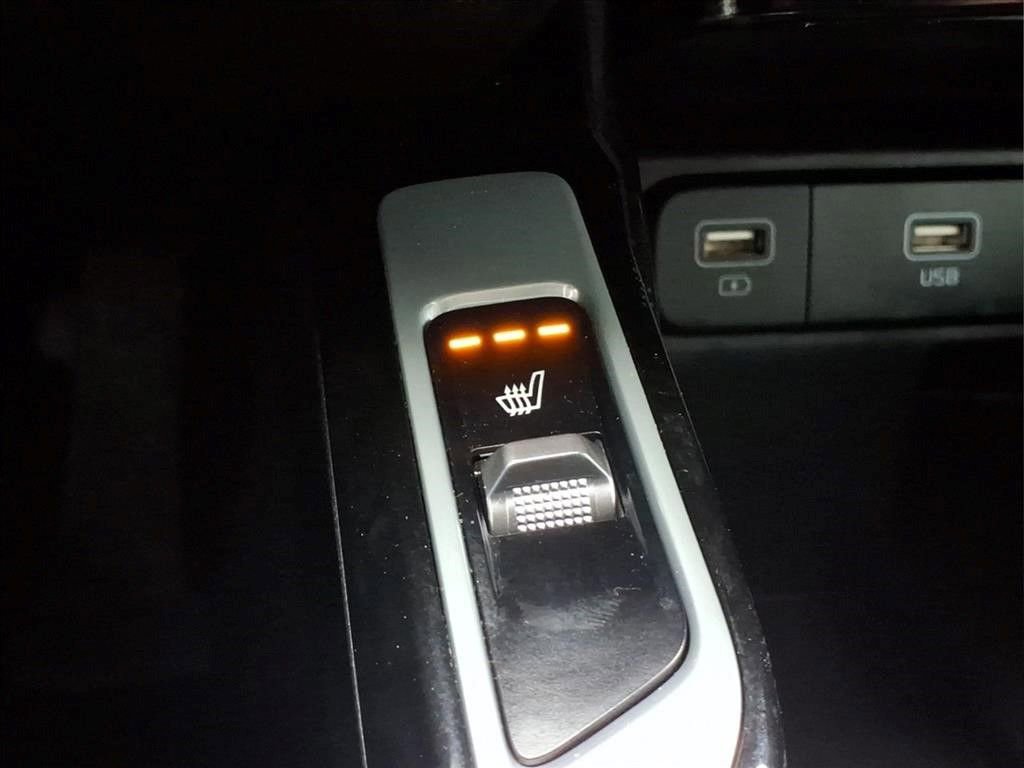 Used 2022 Kia Sorento SX image 14