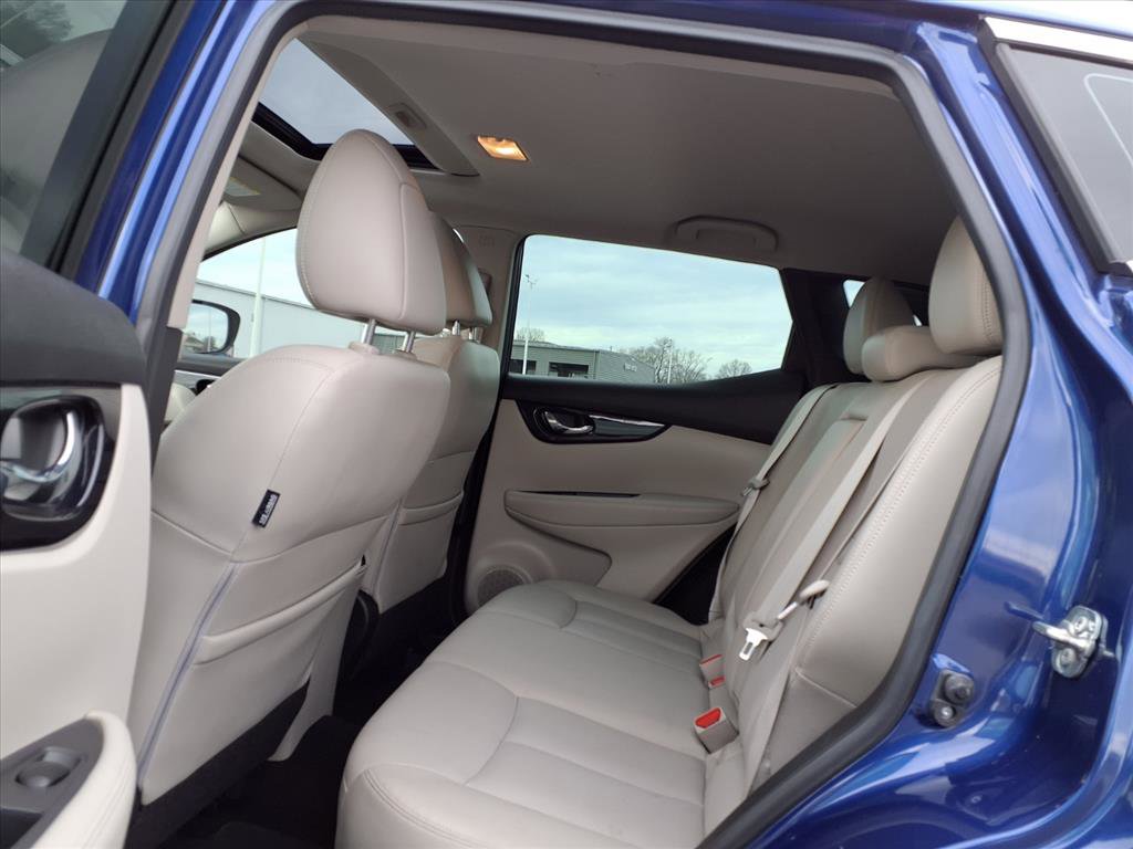 Used 2019 Nissan Rogue Sport SL w/ Premium Package image 25