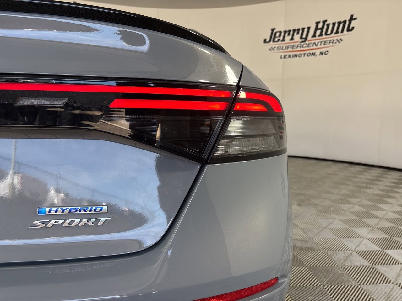 Used 2025 Honda Accord Sport image 33