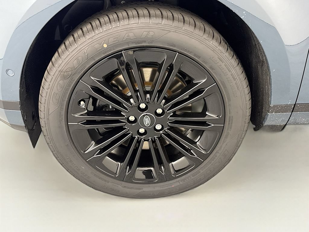 New 2026 Land Rover Range Rover Evoque S AWD/4WD image 32