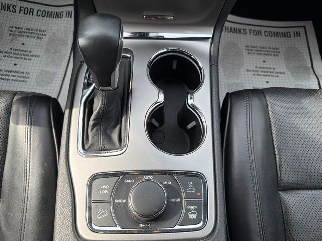 Used 2018 Jeep Grand Cherokee Overland AWD/4WD image 19