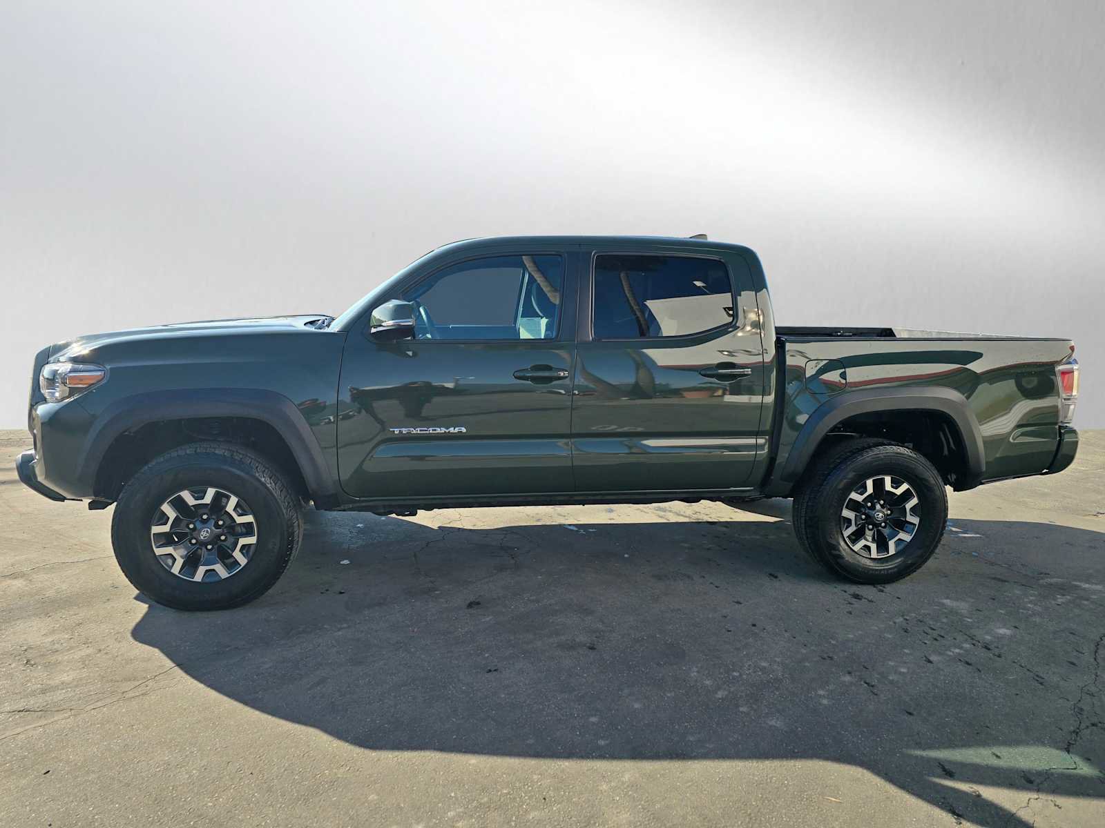 Used 2021 Toyota Tacoma TRD Off-Road image 6