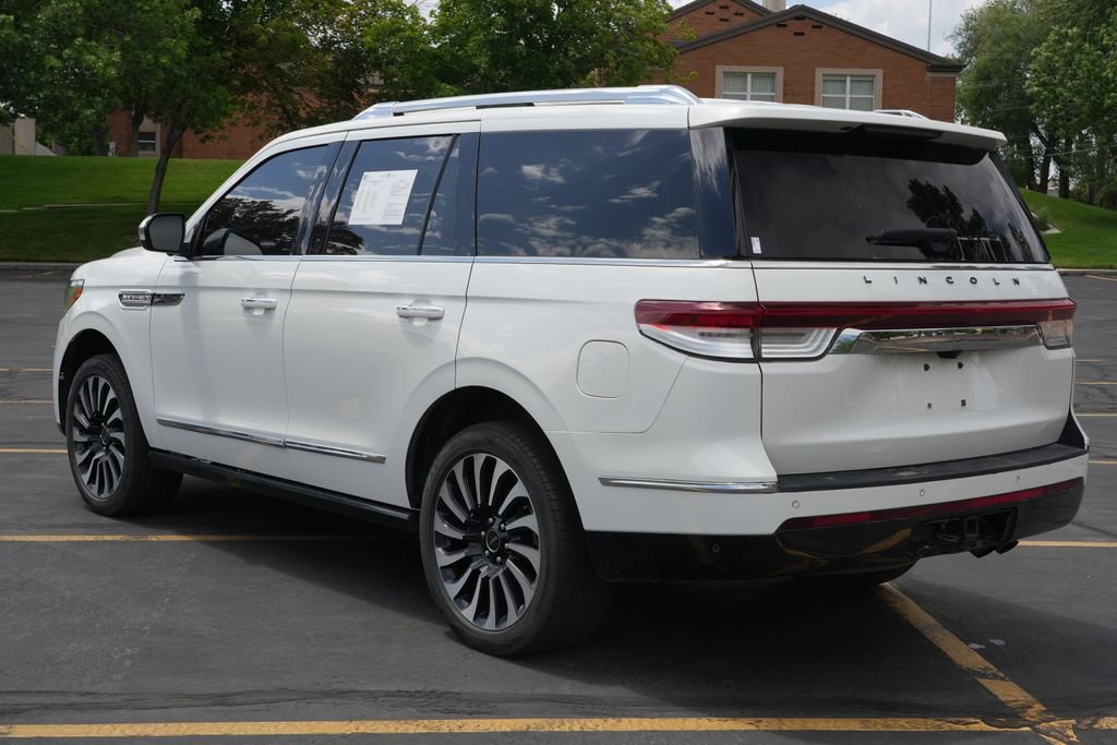 Used 2022 Lincoln Navigator Black Label AWD/4WD image 2
