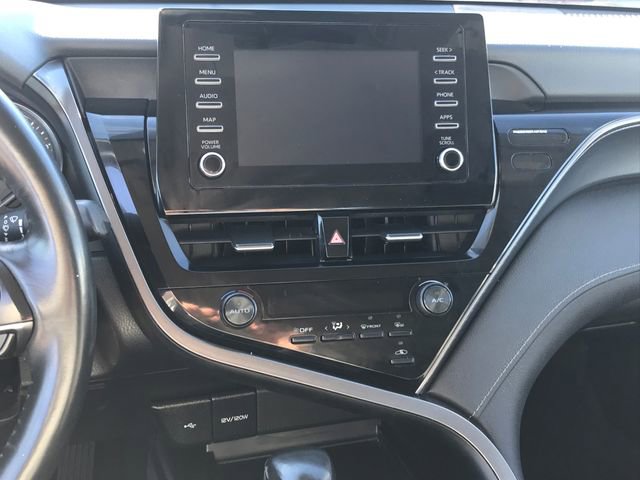 Used 2022 Toyota Camry SE image 32