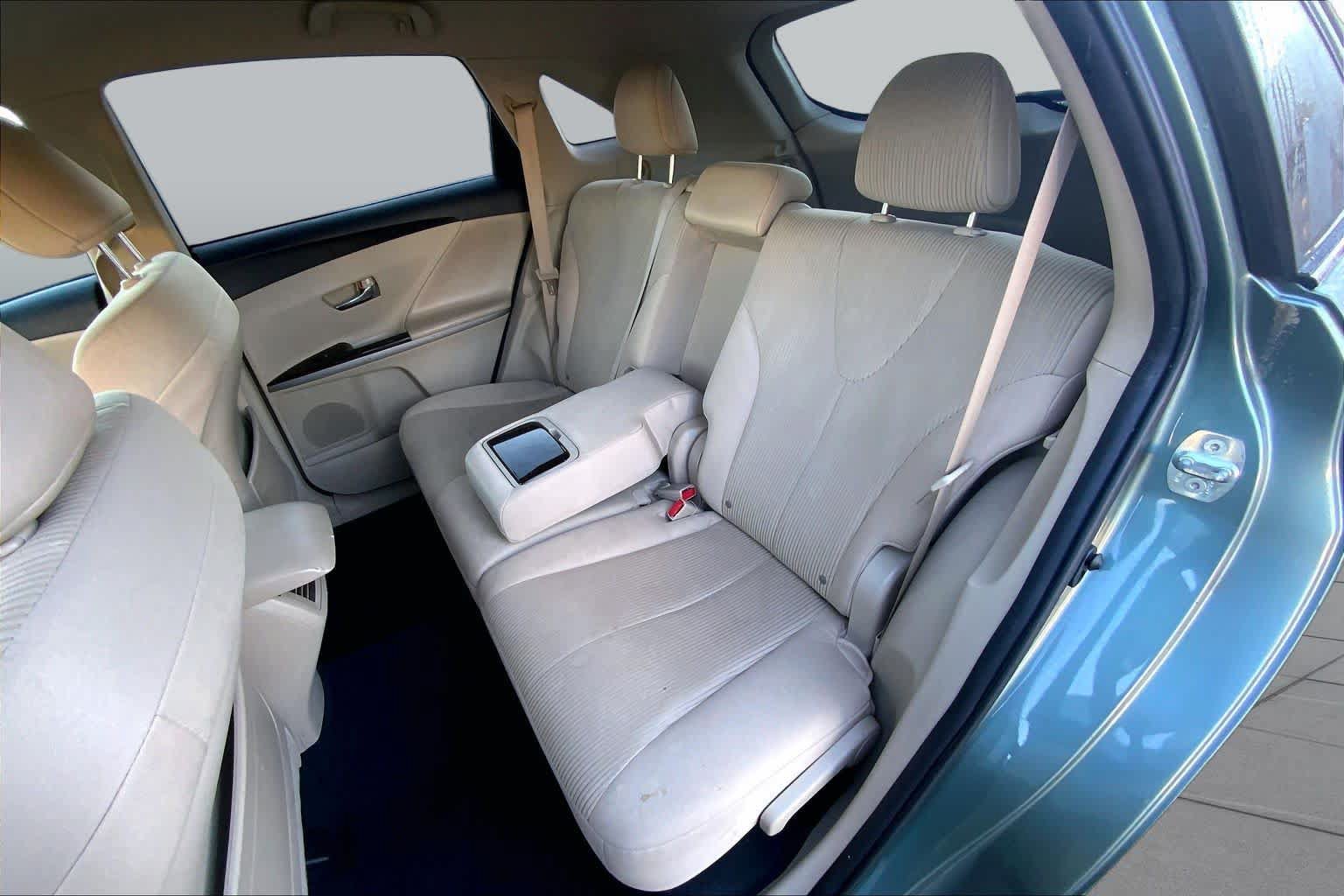 Used 2009 Toyota Venza FWD image 16