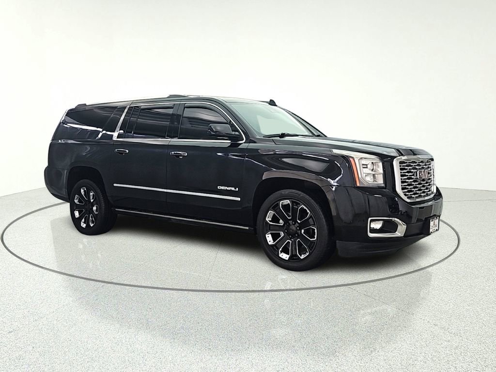 Used 2019 GMC Yukon XL Denali w/ Denali Ultimate Package AWD/4WD image 9