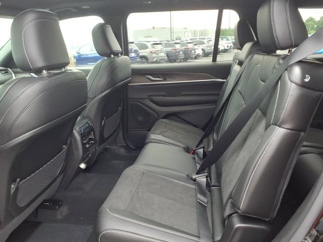 New 2026 Jeep Grand Cherokee L 4WD image 16