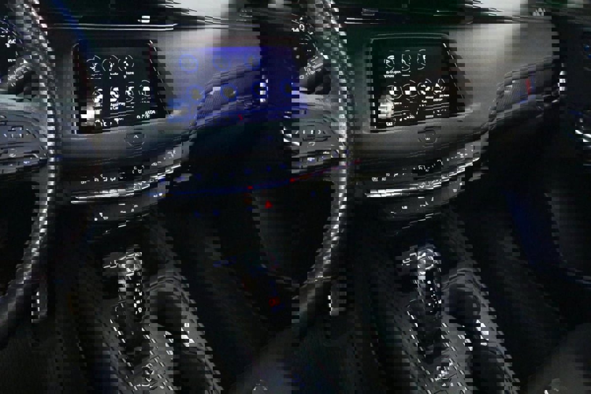 Used 2019 Cadillac XT4 Sport image 17