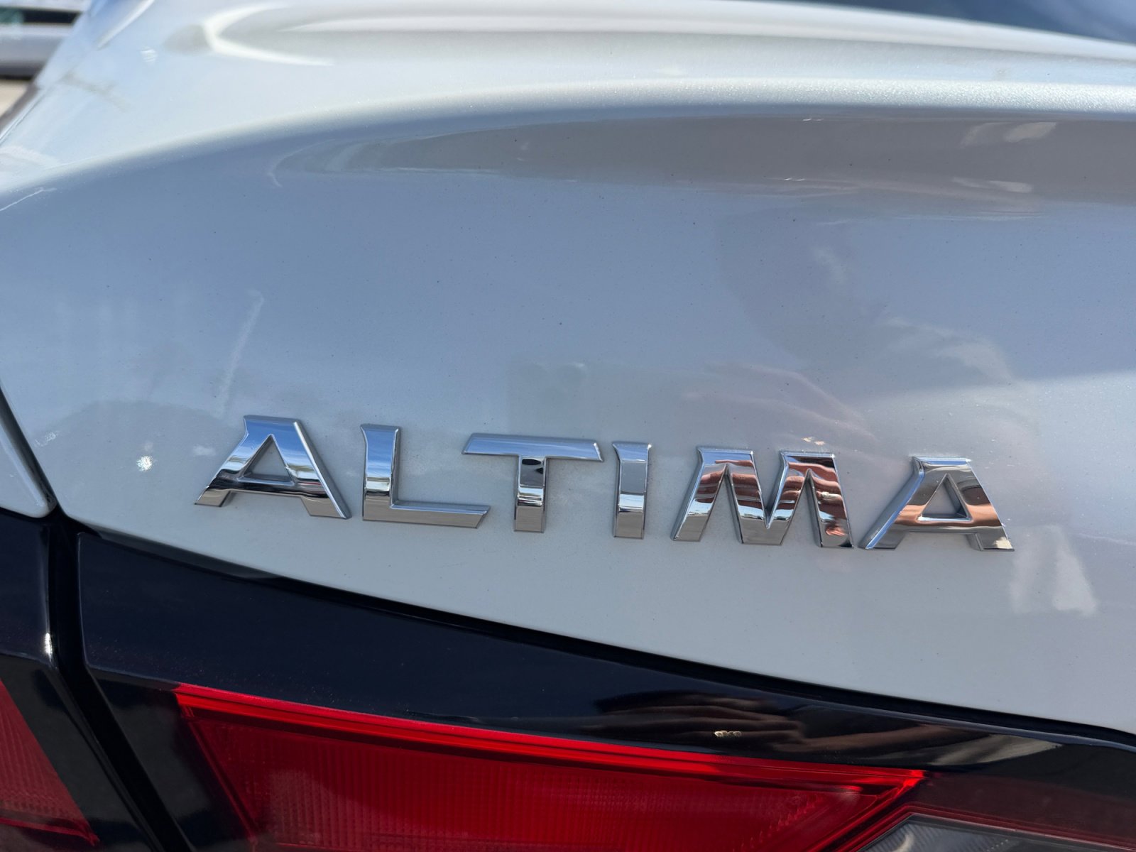 Used 2019 Nissan Altima 2.5 SR w/ SR Premium Package image 22