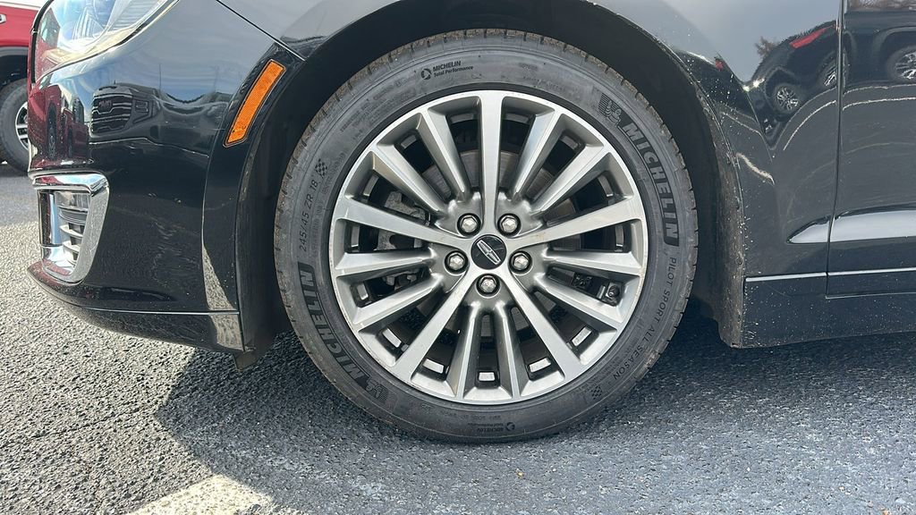 Used 2017 Lincoln MKZ Premiere image 14