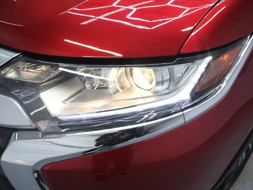Used 2020 Mitsubishi Outlander ES FWD image 29