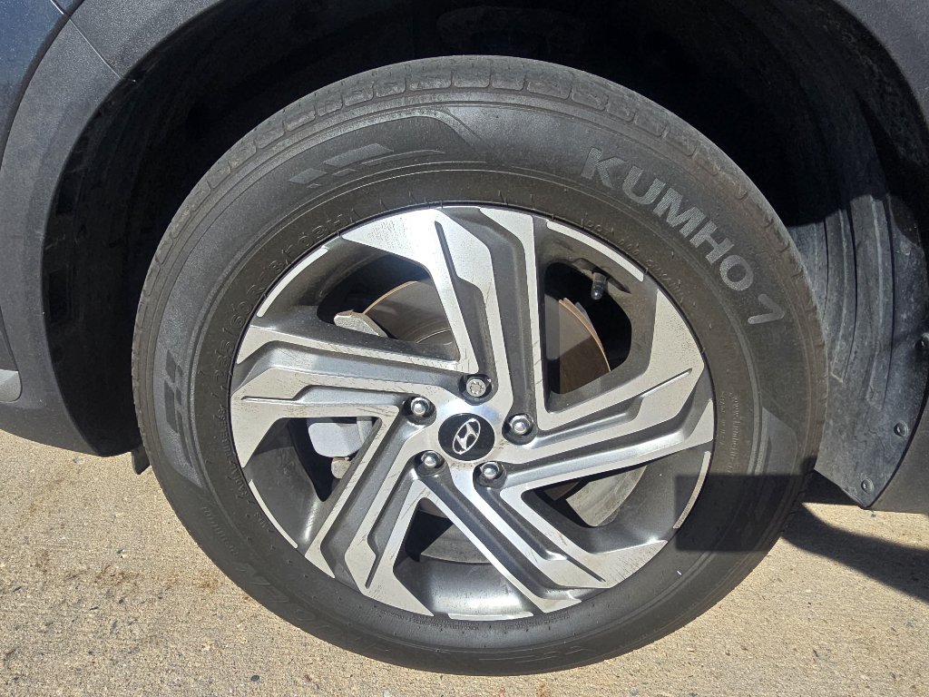 Used 2023 Hyundai Santa Fe SEL FWD image 10