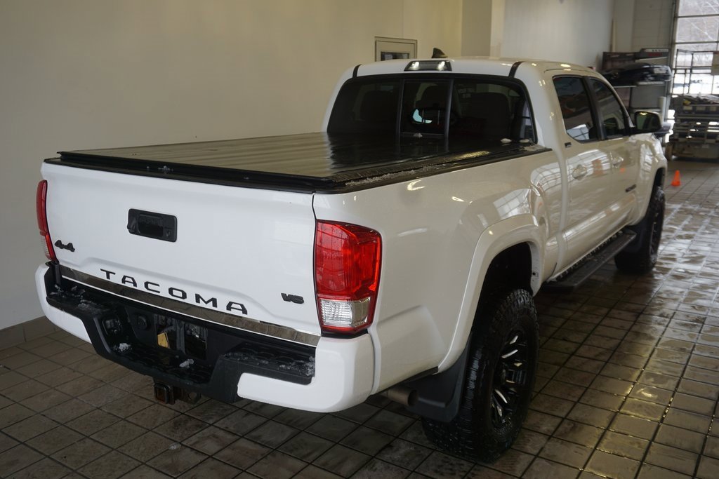 Used 2017 Toyota Tacoma SR5 image 13