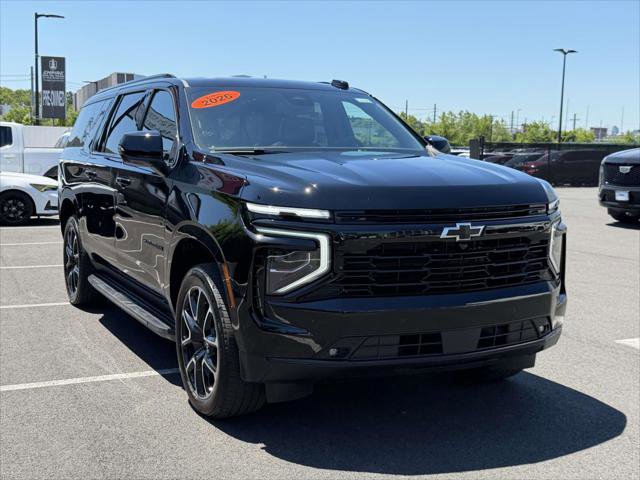 Used 2026 Chevrolet Suburban RST w/ RST Capability Package AWD/4WD image 1
