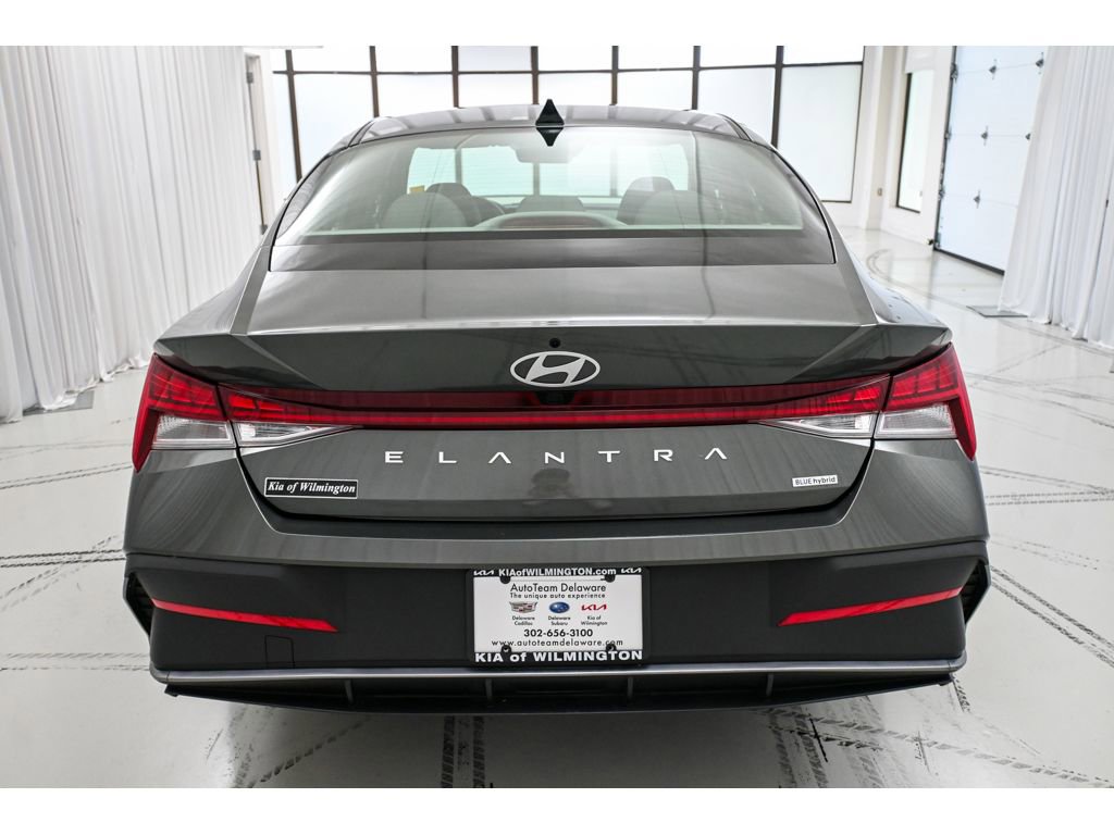 Used 2024 Hyundai Elantra Blue FWD image 6