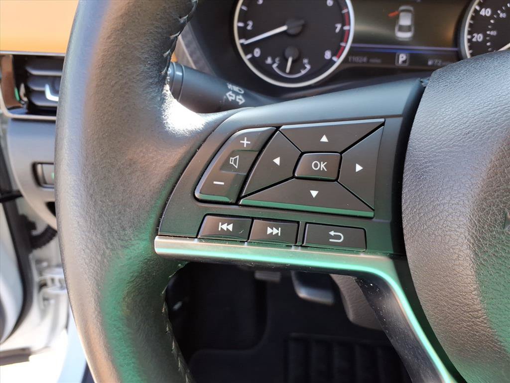 Used 2024 Nissan Sentra SV w/ SV Premium Package FWD image 25