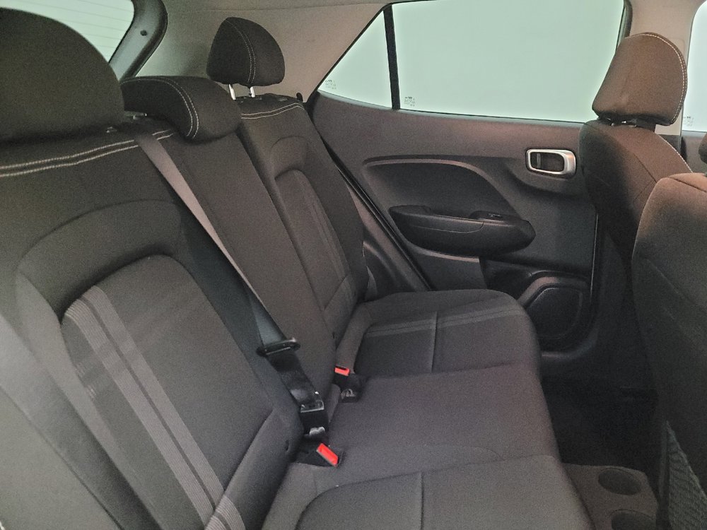 Used 2023 Hyundai Venue SEL w/ Cargo Package FWD image 19