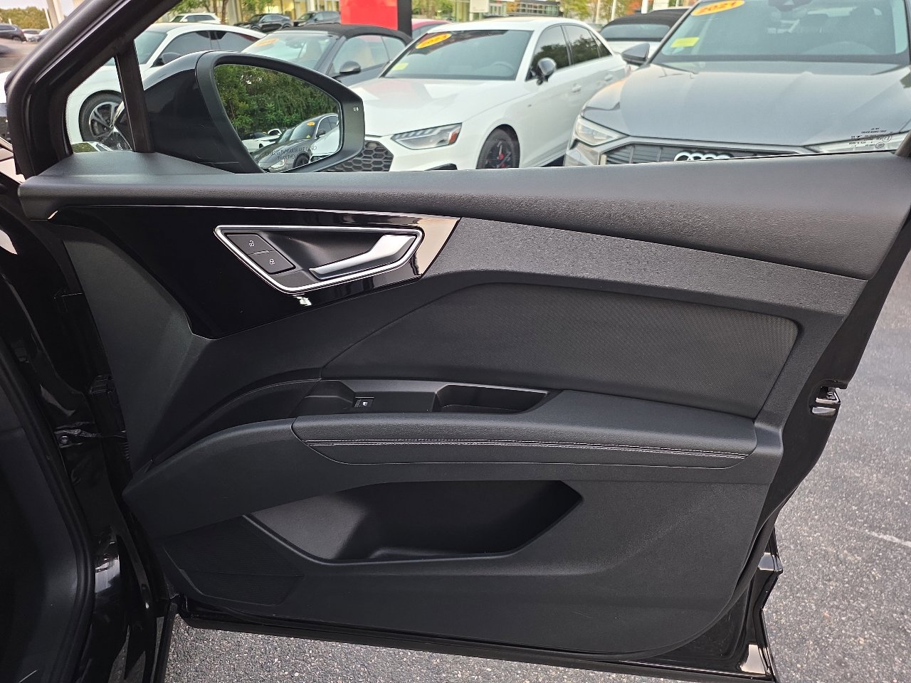 Used 2023 Audi Q4 e-tron Prestige w/ Black Optic Package image 37