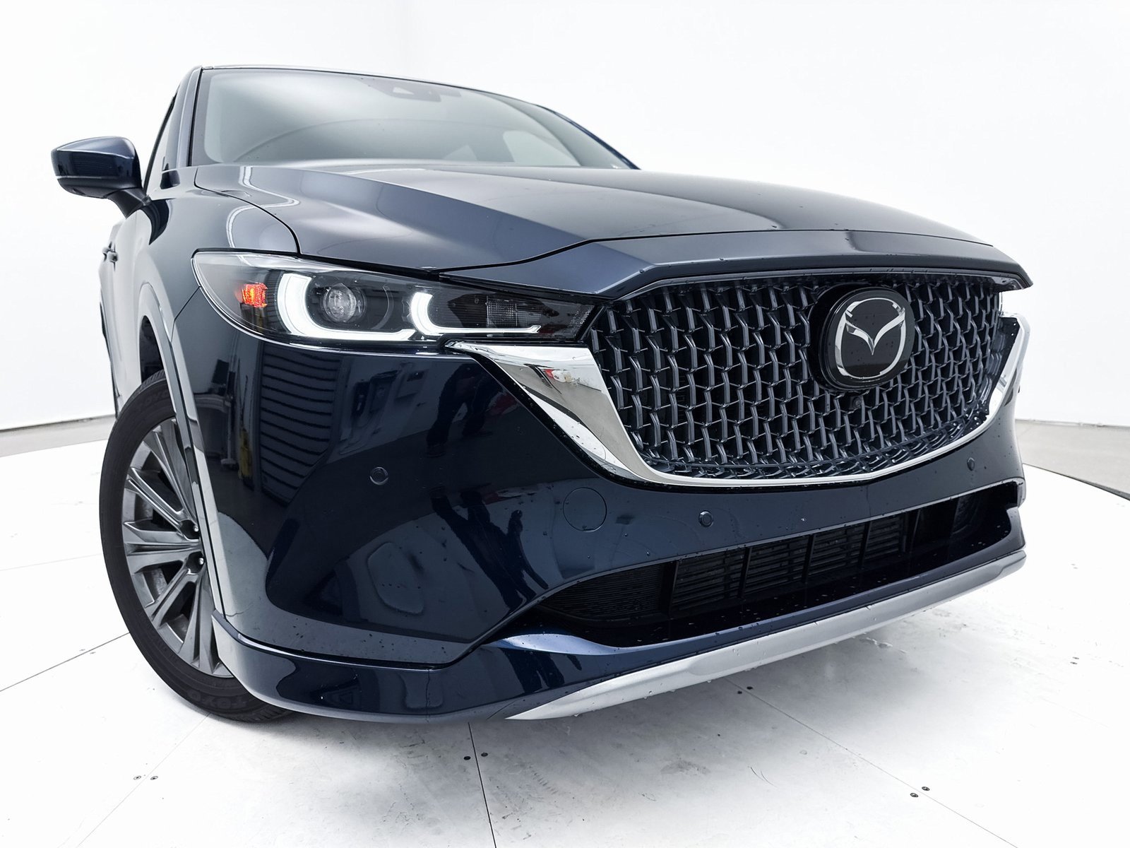 Certified 2025 MAZDA CX-5 Signature image 11