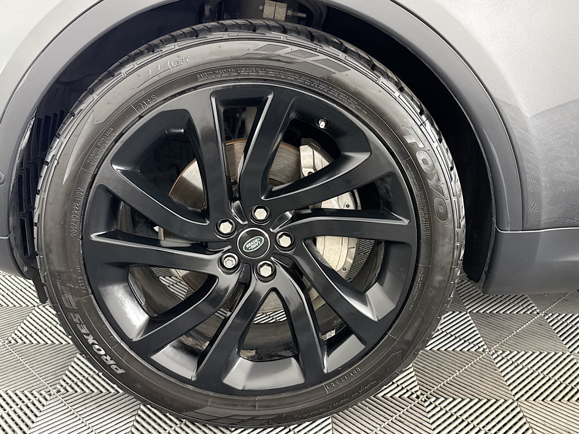 Used 2019 Land Rover Discovery HSE Luxury AWD/4WD image 37
