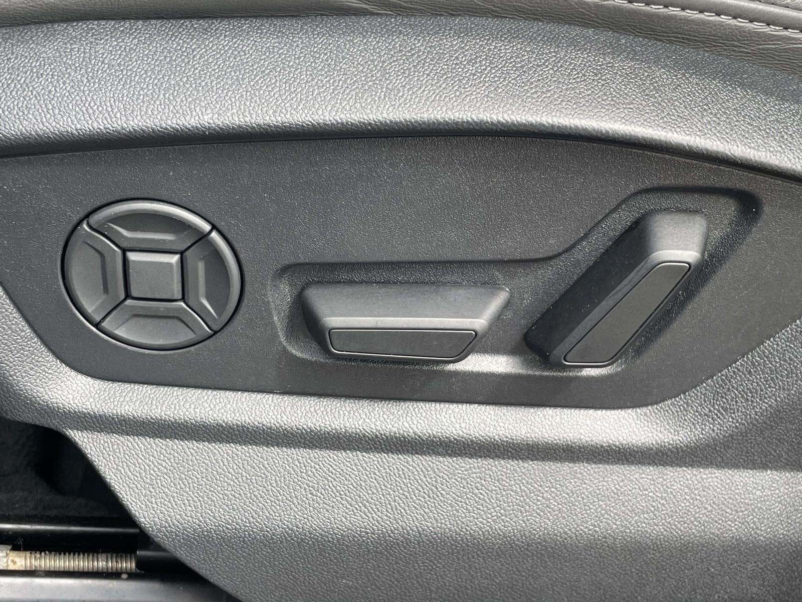 Certified 2025 Audi Q7 2.0T Premium Plus AWD/4WD image 18