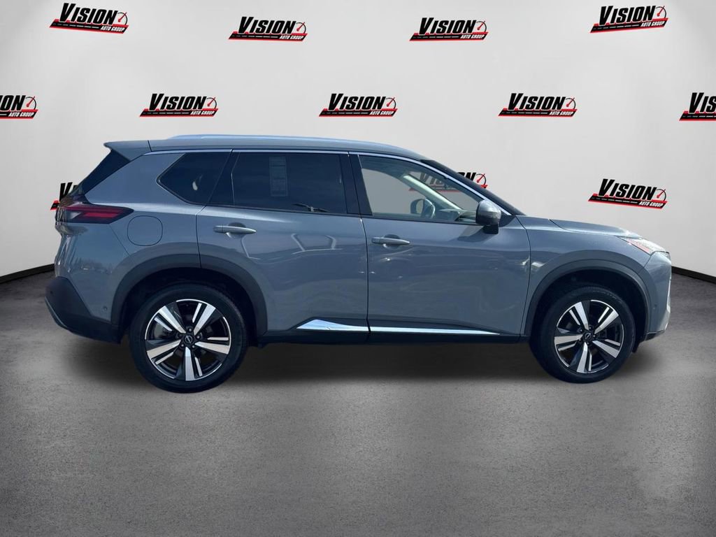 Used 2023 Nissan Rogue SL w/ SL Premium Package image 4