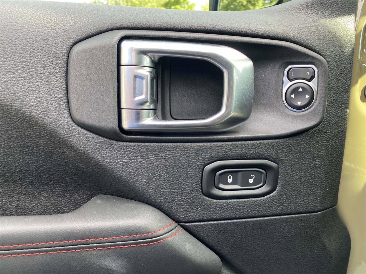 New 2025 Jeep Gladiator Rubicon image 27