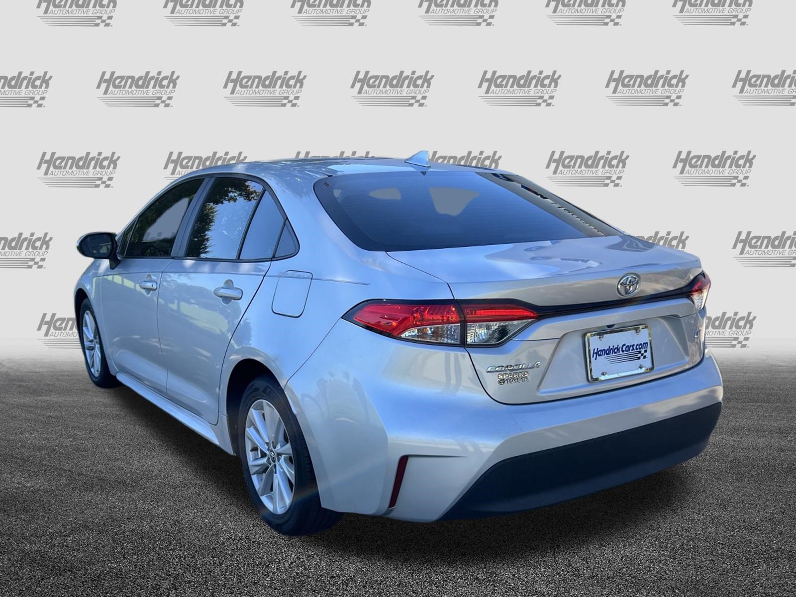 Used 2023 Toyota Corolla LE w/ LE Convenience Package FWD image 9