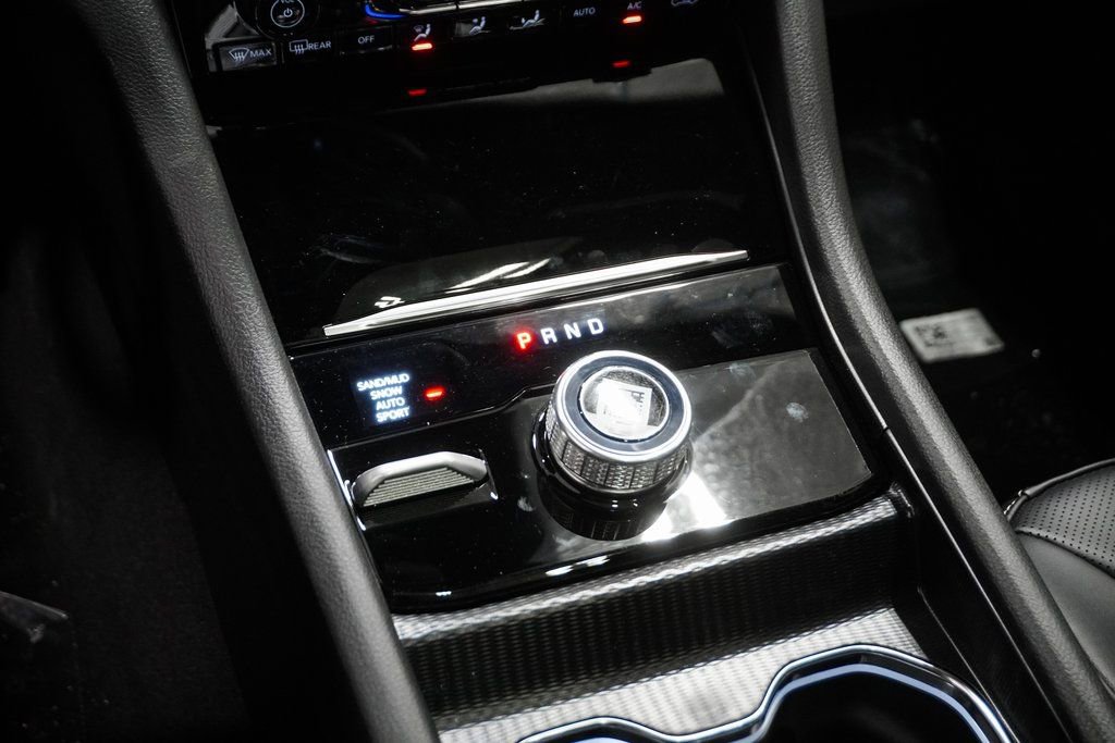 New 2025 Jeep Grand Cherokee L Limited w/ Luxury Tech Group II image 29