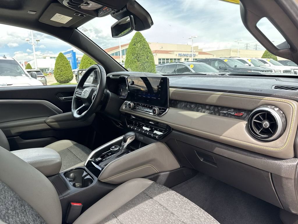 Used 2024 Chevrolet Colorado ZR2 AWD/4WD image 30