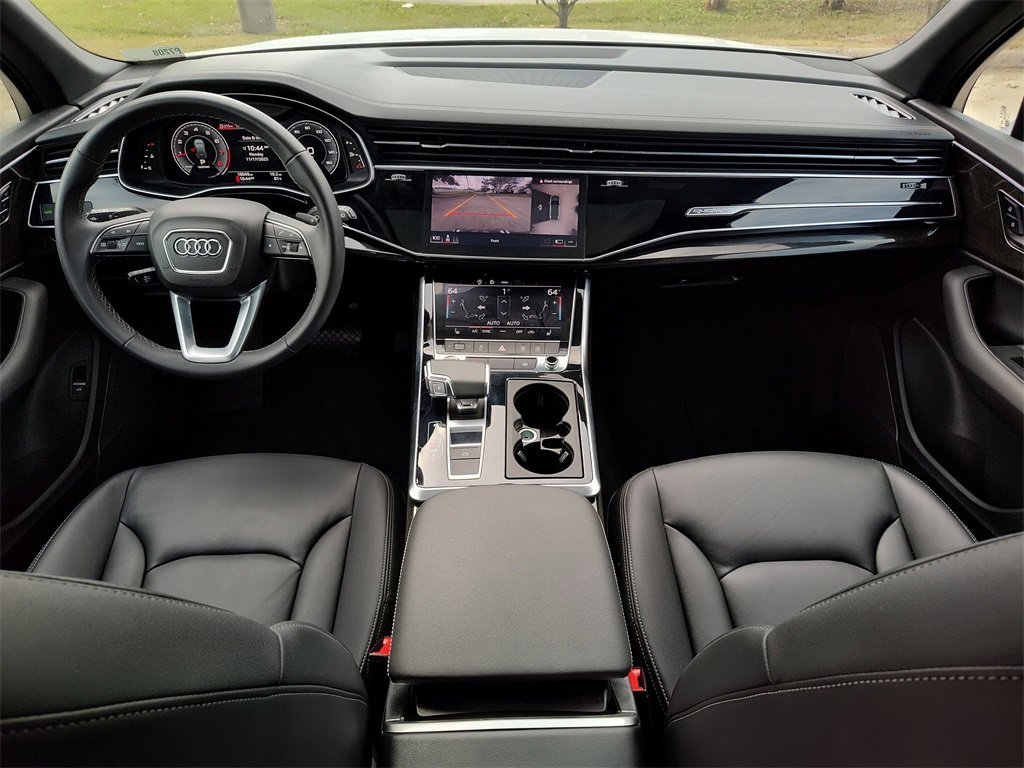 Certified 2025 Audi Q7 2.0T Premium image 28