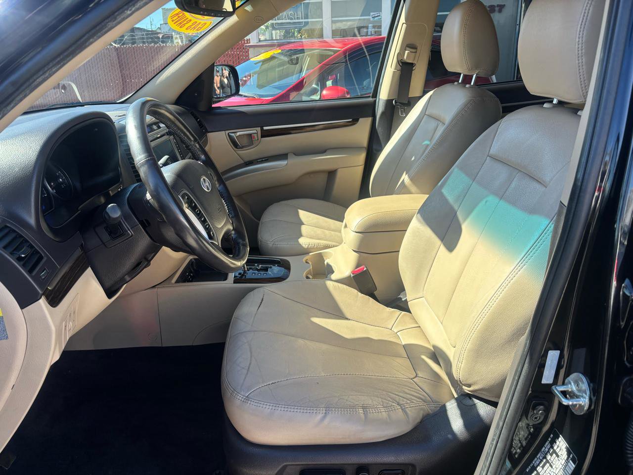 Used 2011 Hyundai Santa Fe Limited w/ Navigation Pkg 4 image 3