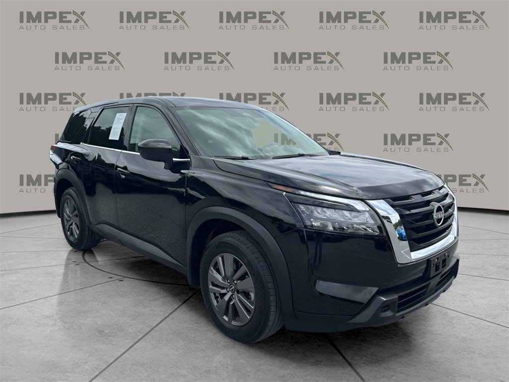 Used 2024 Nissan Pathfinder S image 7