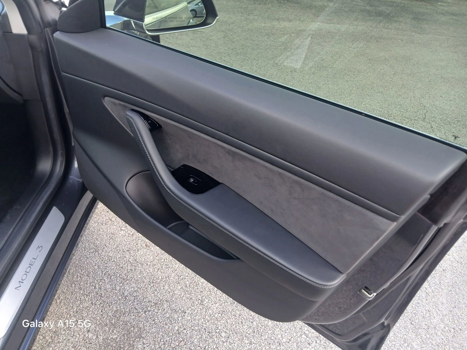 Used 2018 Tesla Model 3 Long Range AWD/4WD image 17