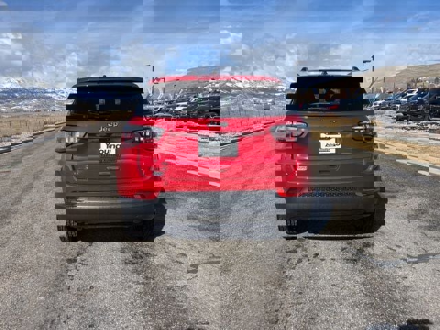 New 2026 Jeep Compass Latitude image 5