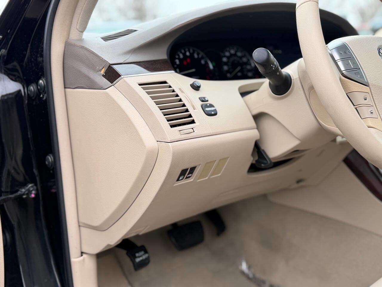 Used 2008 Toyota Avalon XLS image 57