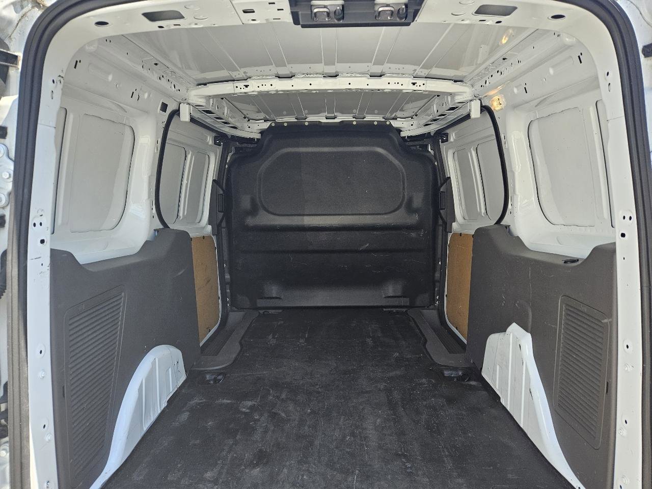 Used 2022 Ford Transit Connect XLT FWD image 19