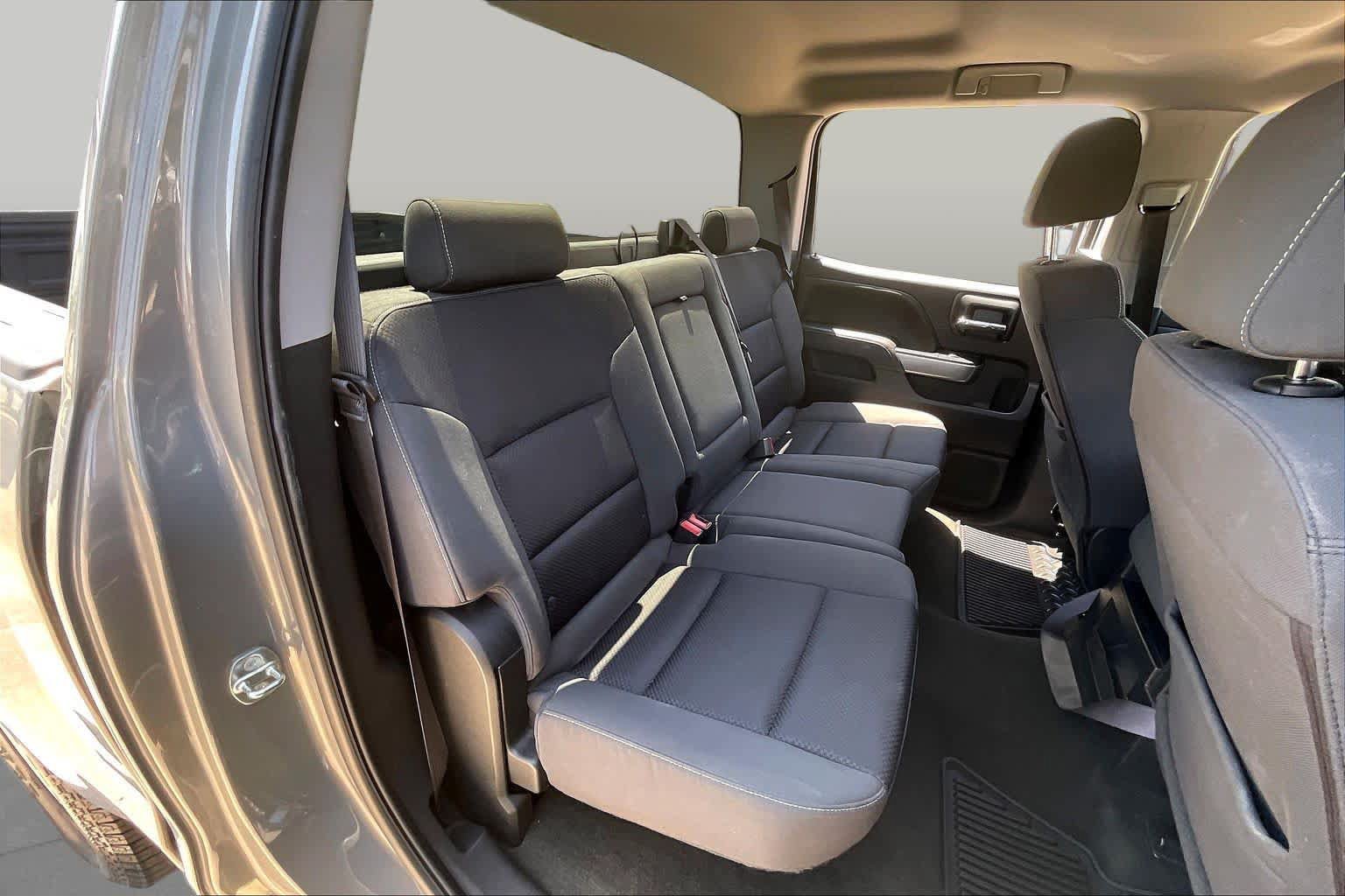 Used 2017 Chevrolet Silverado 1500 LT w/ All Star Edition AWD/4WD image 19