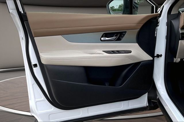 Certified 2025 Nissan Murano Platinum w/ Cargo Package image 22