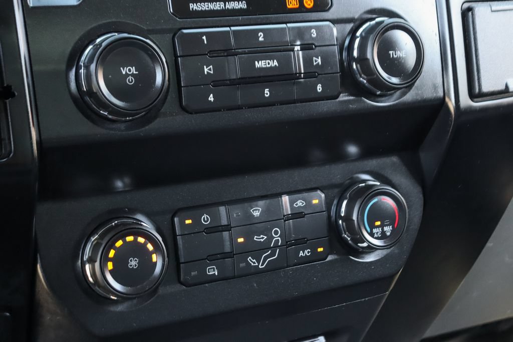 Used 2022 Ford F250 XLT w/ XLT Value Package RWD image 26