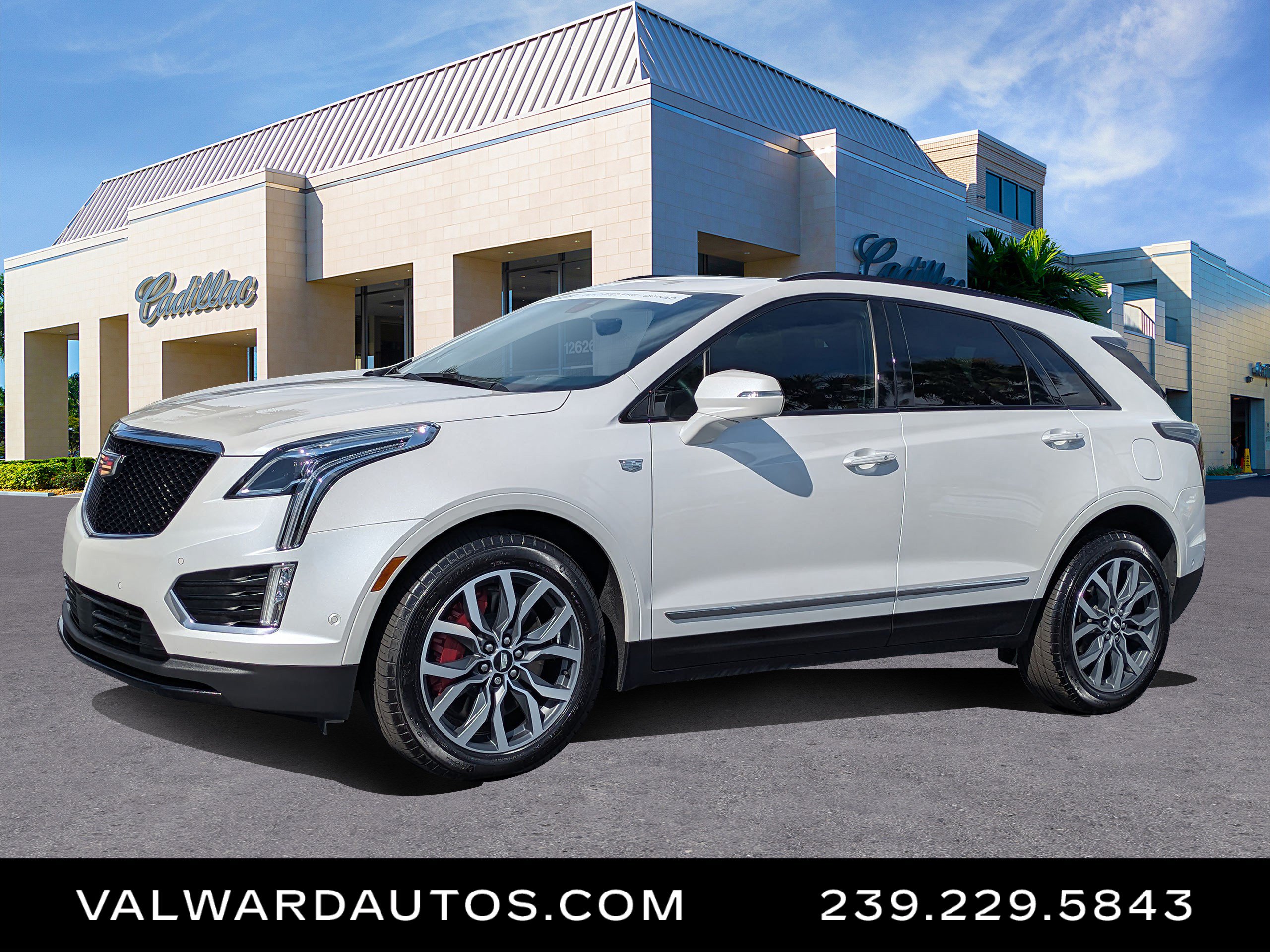 Certified 2023 Cadillac XT5 Sportv w/ Technology Package