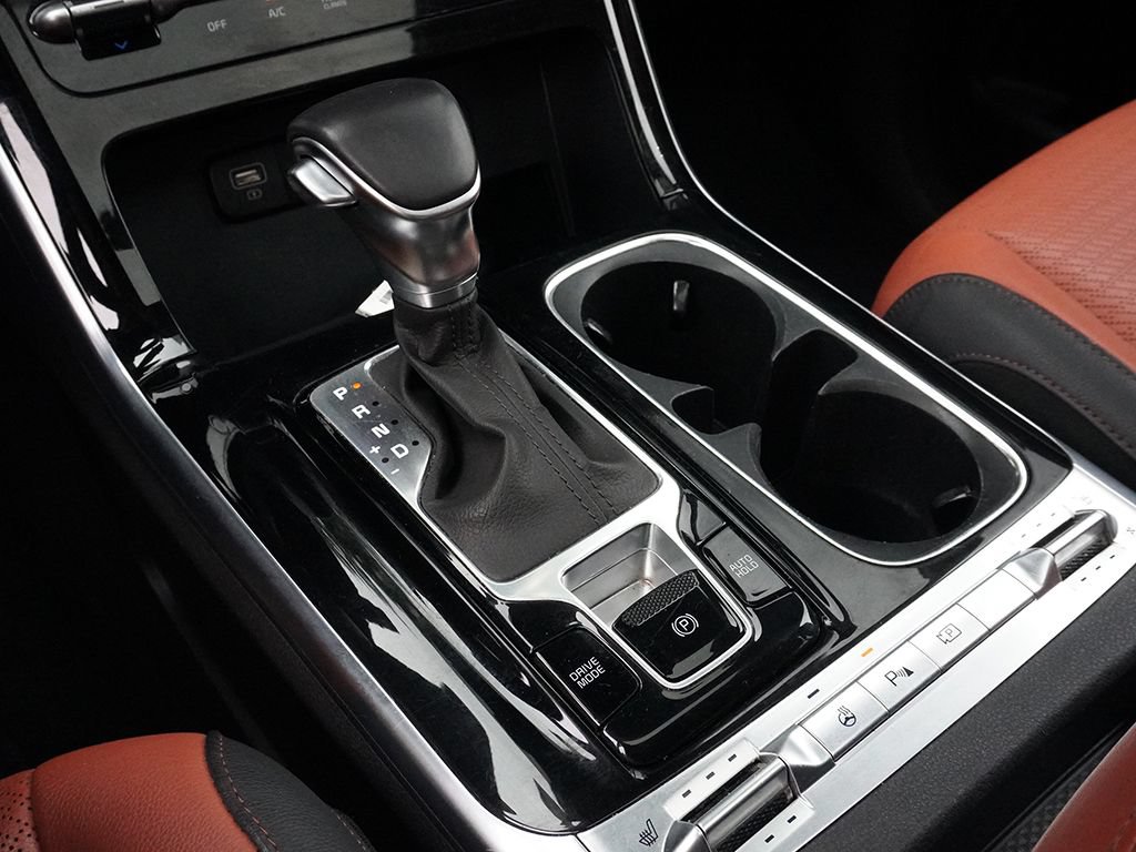 Used 2023 Kia Carnival SX Prestige FWD image 57