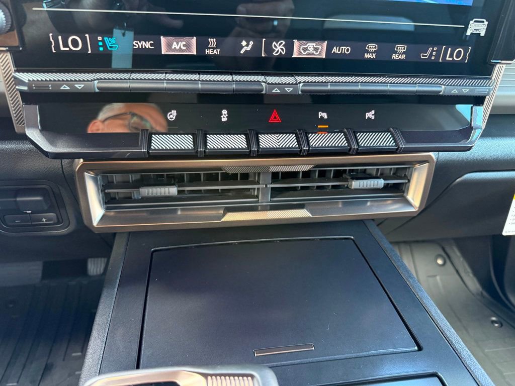 Used 2024 GMC Hummer EV 3X image 18