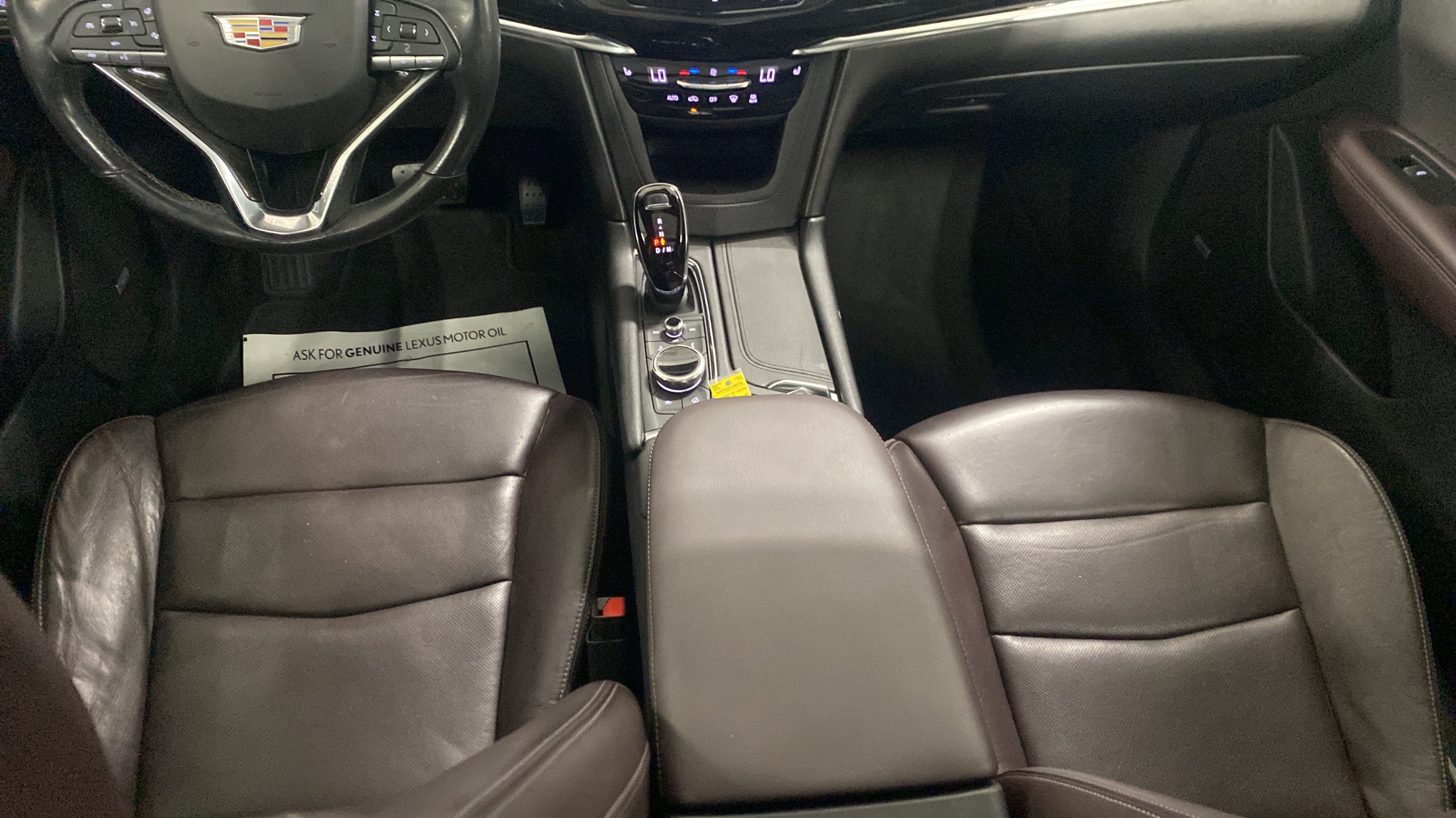 Used 2020 Cadillac XT6 Premium Luxury FWD image 28