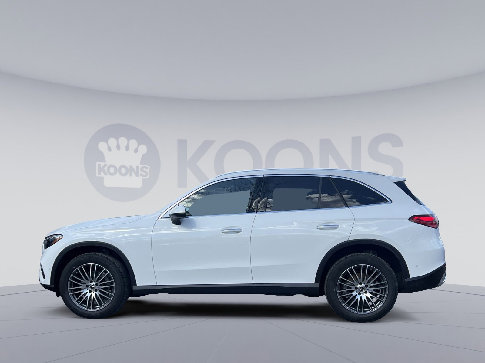 New 2026 Mercedes-Benz GLC 300 4MATIC image 2