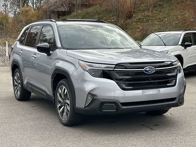 Certified 2025 Subaru Forester Touring AWD/4WD image 32