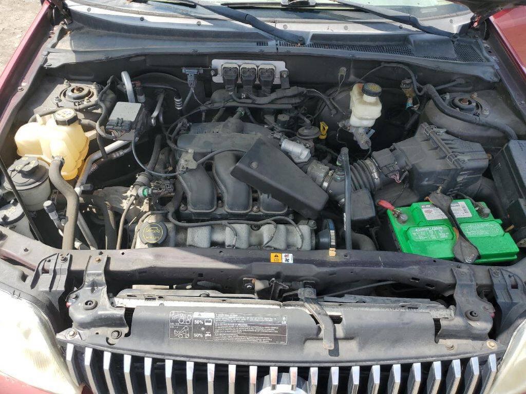Used 2005 Mercury Mariner 4WD V6 image 12