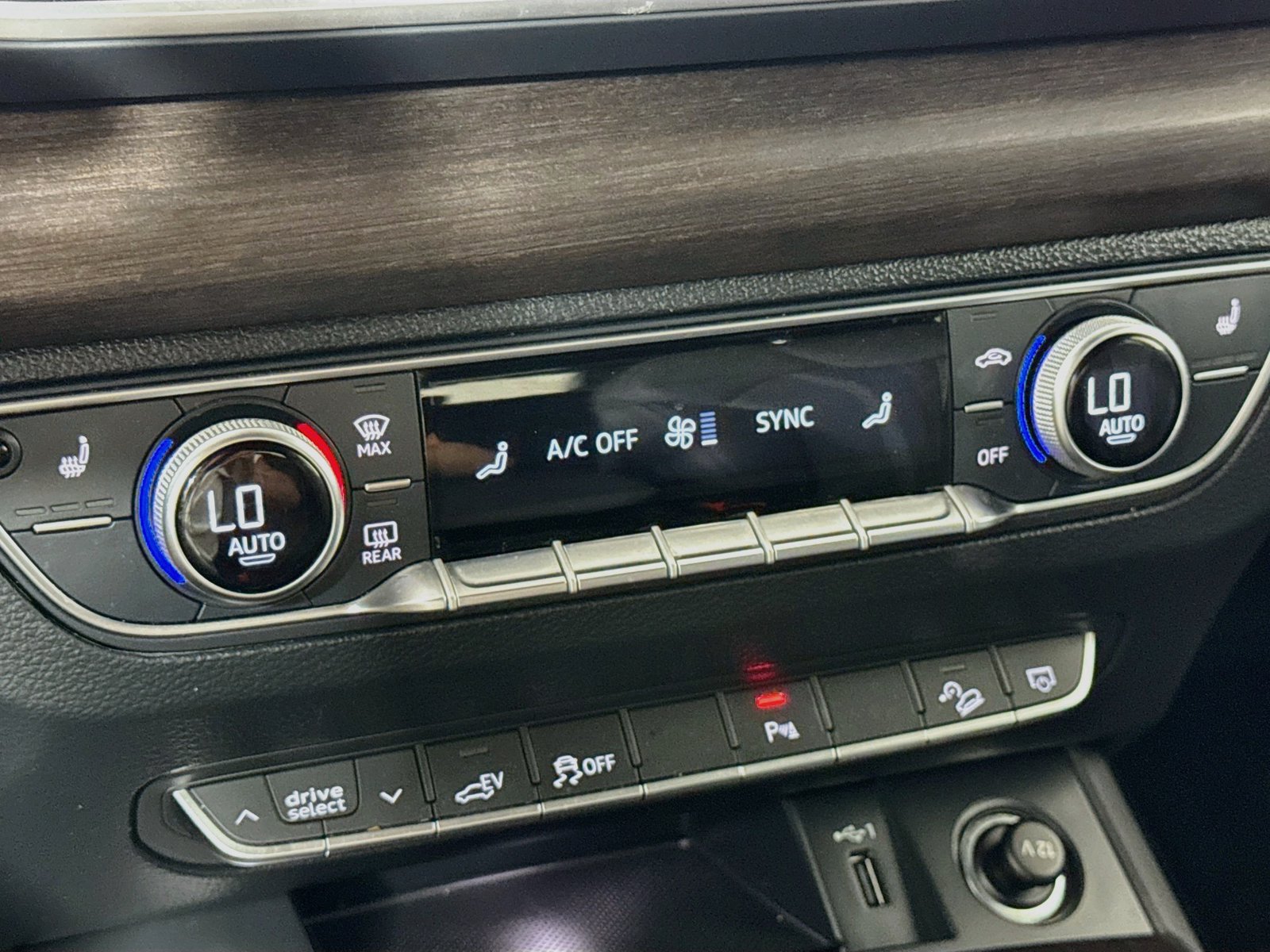 Certified 2024 Audi Q5 e Premium Plus AWD/4WD image 20
