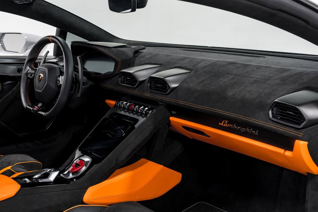 Used 2023 Lamborghini Huracan Tecnica image 33