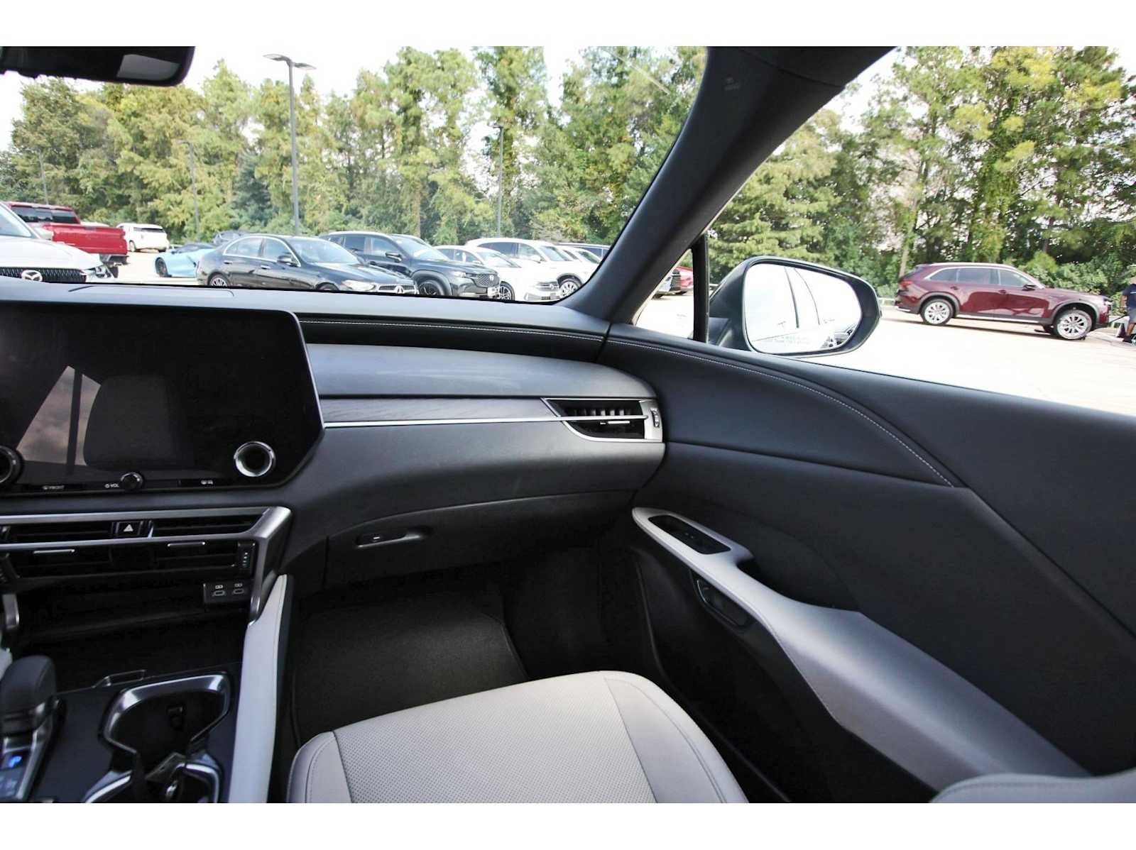 Used 2024 Lexus RX 350 Premium w/ Convenience Package FWD image 8